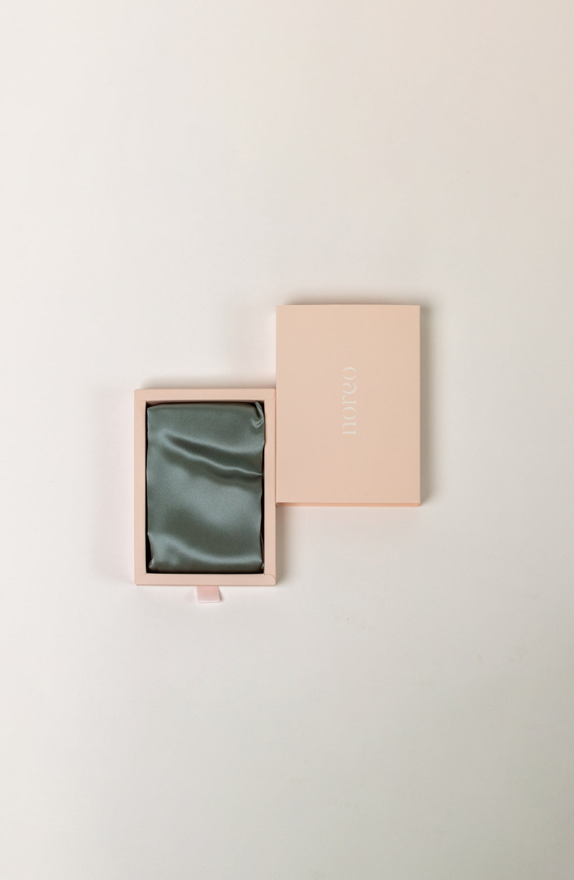 Khaki grün desktop2